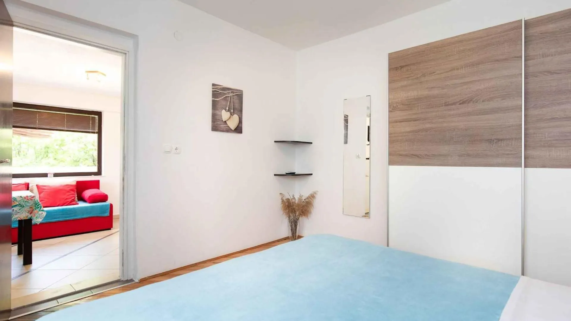 Apartment In Vrbnik/Island Krk 35842 0*, 비르브닉